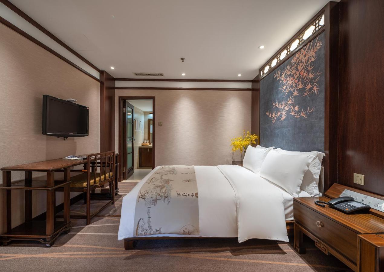 Doof Resort Hotel Лицзян Экстерьер фото